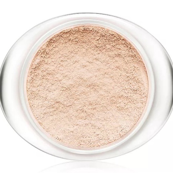 Mineral Loose Powder - 01 light - 1oz - CLARINS Paris. - Picture 4 of 5